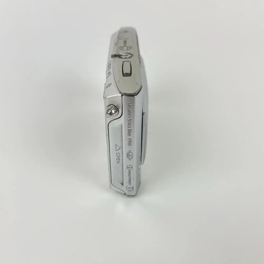 Sony Digital Camera Cybershot DSC-T5 5.1MP Silver Camera PARTS ONLY NOT WORKING